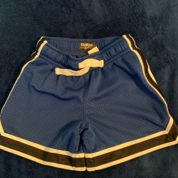 3 sizes 2T Oshkosh B’gosh & Children’s Place shorts - Picture 2 of 4